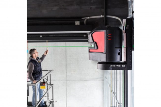 Лазерный нивелир Leica Lino L2G-1 Лазерный нивелир Leica Lino L2G-1