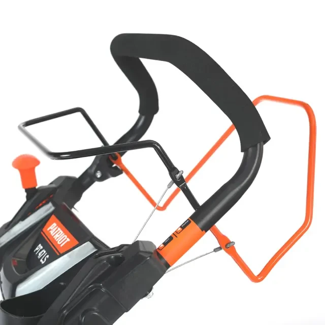 Бензиновая газонокосилка самоходная Patriot PT 47 LS Бензиновая газонокосилка самоходная Patriot PT 47 LS