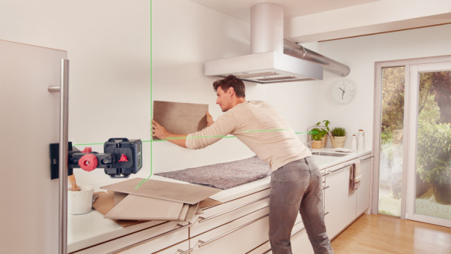 Лазерный нивелир Bosch Quigo Green+MM2 (0.603.663.C00) Лазерный нивелир Bosch Quigo Green+MM2 (0.603.663.C00)