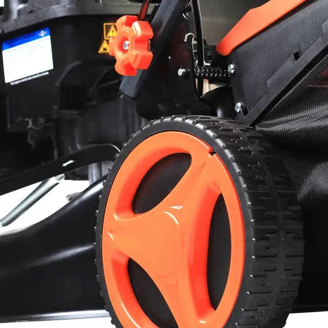 Бензиновая газонокосилка самоходная Patriot PT 42BS